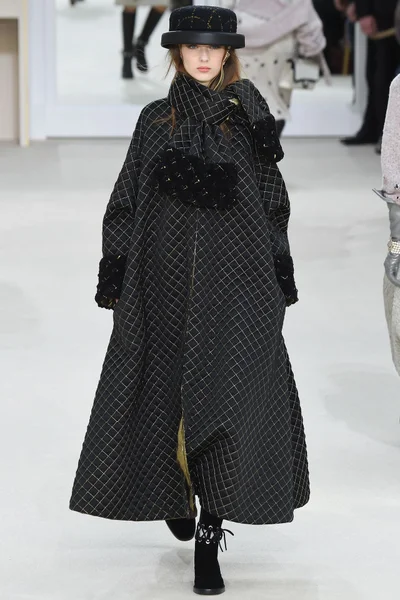 Look 37